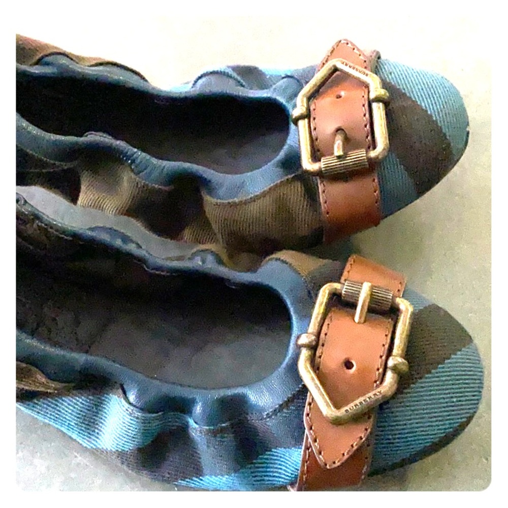 Burberry ballet flats